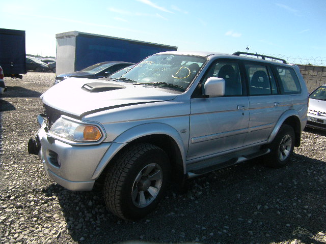 MITSUBISHI SHOGUN Breakers, SPORT Parts 