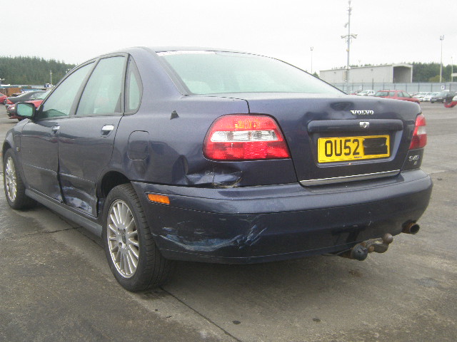 Breaking VOLVO S40, S40 S Secondhand Parts 