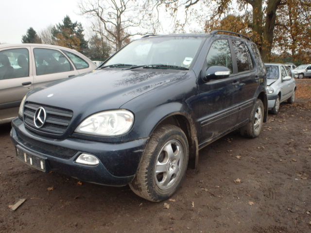 MERCEDES-BENZ ML Breakers, 270 CDI Parts 