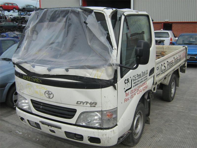 Breaking TOYOTA DYNA 300 SWB, DYNA 300 SWB 2494cc Secondhand Parts 