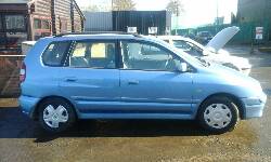 2002 MITSUBISHI SPACE STAR EQUIPPE breakers