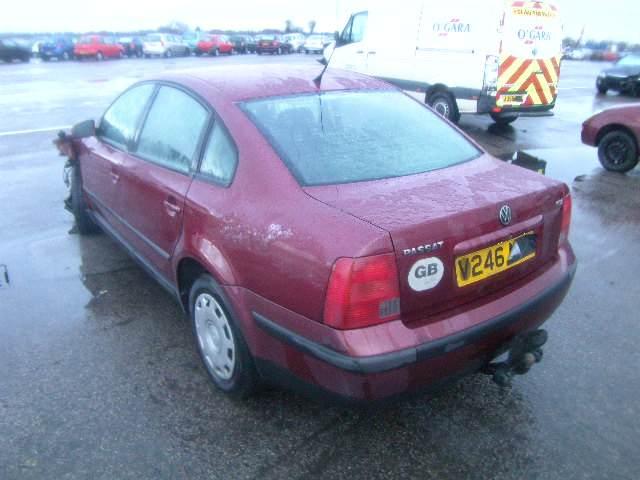 Breaking Volkswagen PASSAT, PASSAT S T Secondhand Parts 