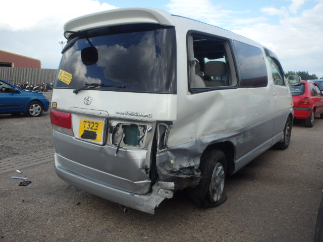 TOYOTA HI-ACE Dismantlers, HI-ACE  Used Spares 