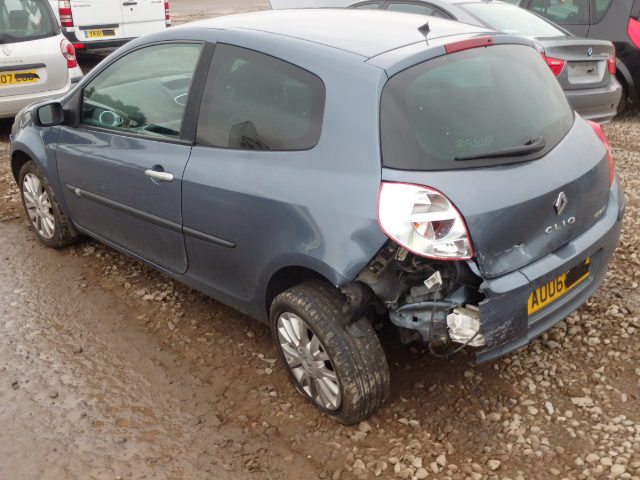 Breaking RENAULT CLIO, CLIO DYNAMIQUE Secondhand Parts 