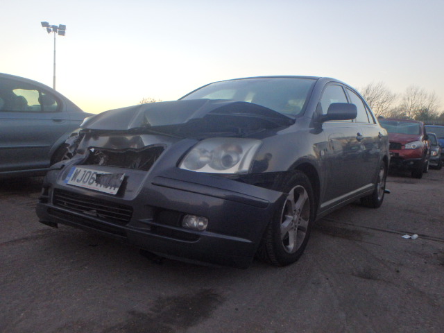 Buy 2006 TOYOTA AVENSIS T3 Car Parts
