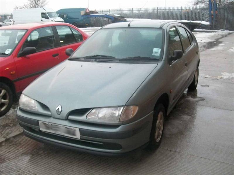 Breaking RENAULT MEGANE RT 1.6, MEGANE RT 1.6 1598cc Secondhand Parts 